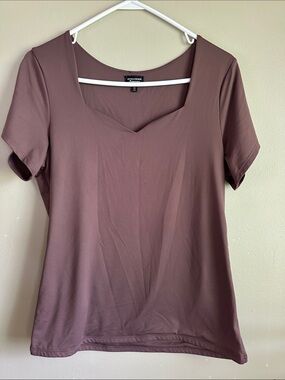 Buckle Black Taupe Short Sleeve Square Notch Neck Tee